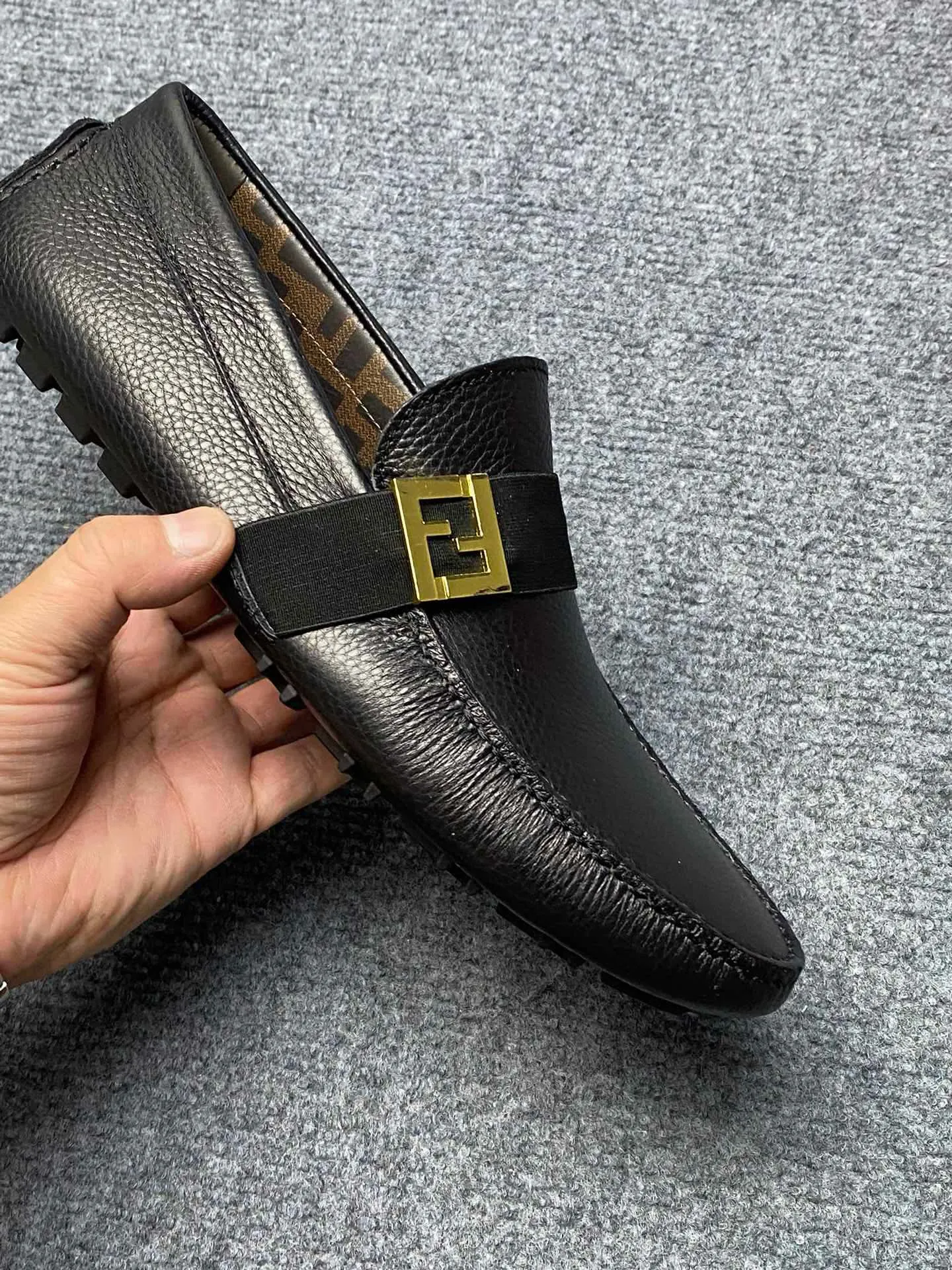 Men's Men's Shoes Men's Men's Shoes 💰700FENDI Fendi Men's Shoes are breathable and comfortable. Original development. Counters copy one to one. Imported cowhide. Niuri. 38 to 44. (can be ordered at 45.46. No returns or exchanges)